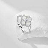 Clover Ring