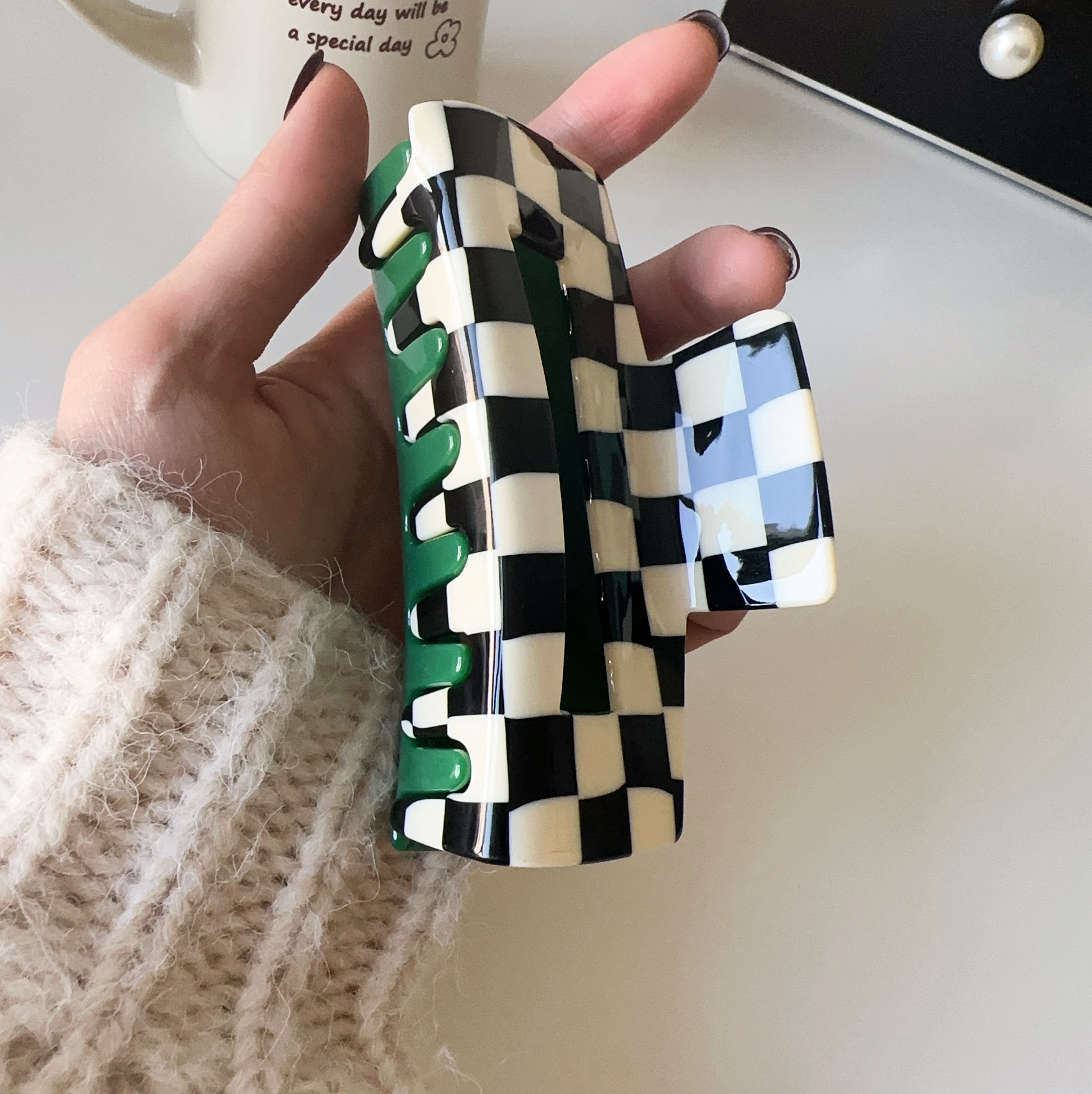 Chess Plaid Large Hair Claw - eclorejewelry