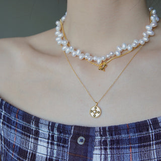 Snowdrop Pearl Necklace - eclorejewelry
